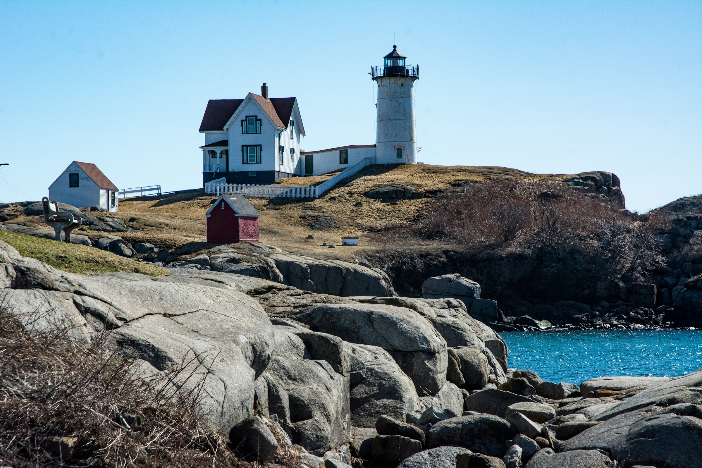 Nubbles Light House. Photo by Ruth H Curtis on Unsplash